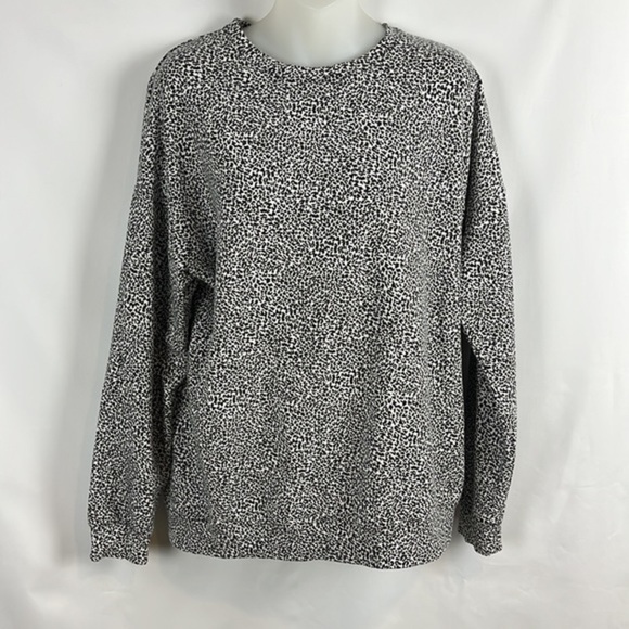 Athleta Studio to Street Animal Cheetah Printed Pullover Sweatshirt Size M - Picture 5 of 10